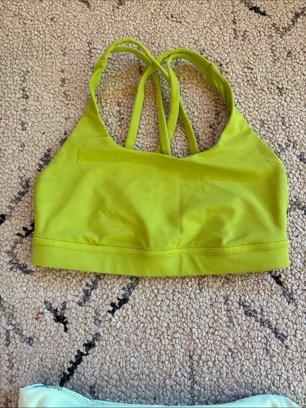 OG Lululemon Sonic Yellow  Set Energy Bra + Speed Crop 21